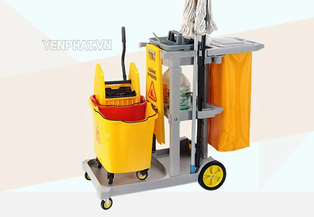 Xe đẩy dọn vệ sinh 3 tầng cơ bản
